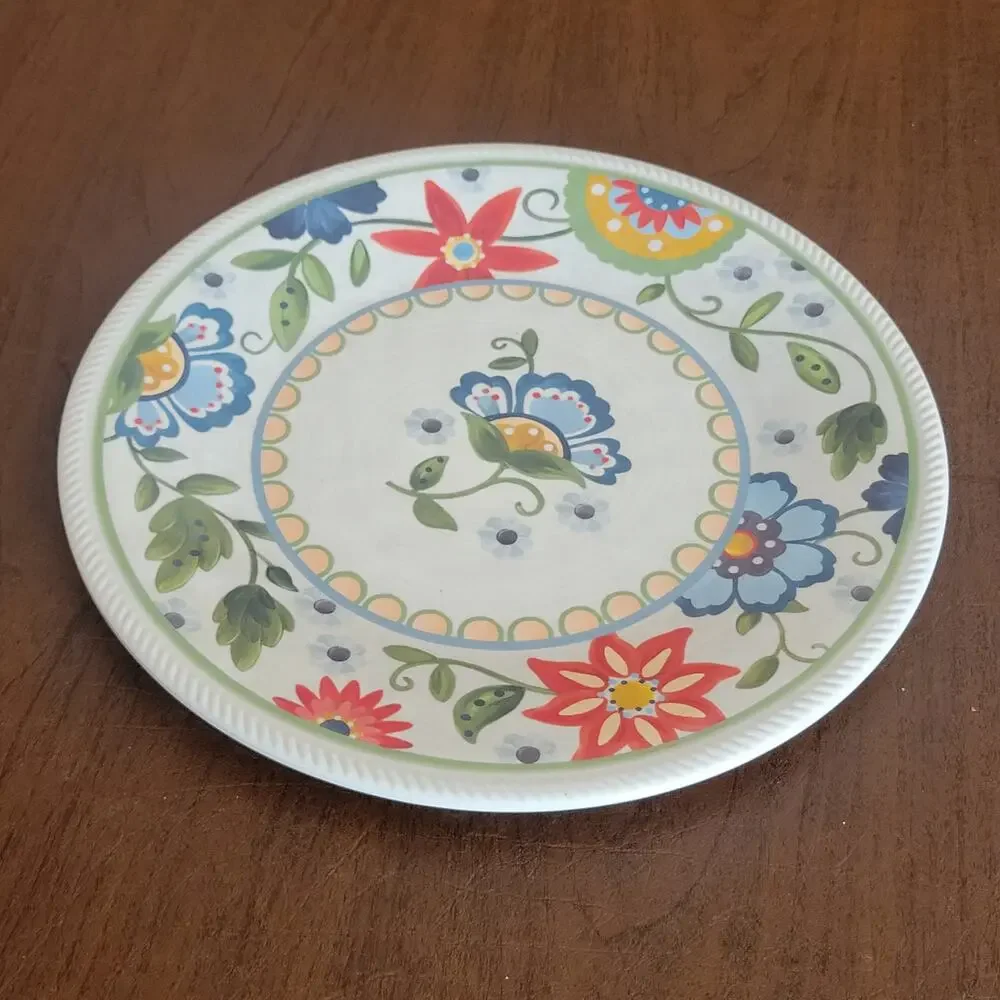 Threshold Melamine  Dinner Floral design Plates set of 4 Target Perfect shape